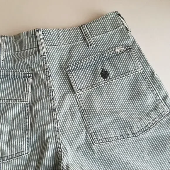 MOTHER The Patch Pocket Private Fray Shorts All Abroad